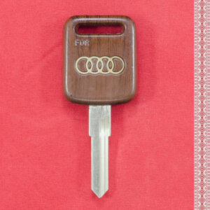 AUDI HU49 ДЕР